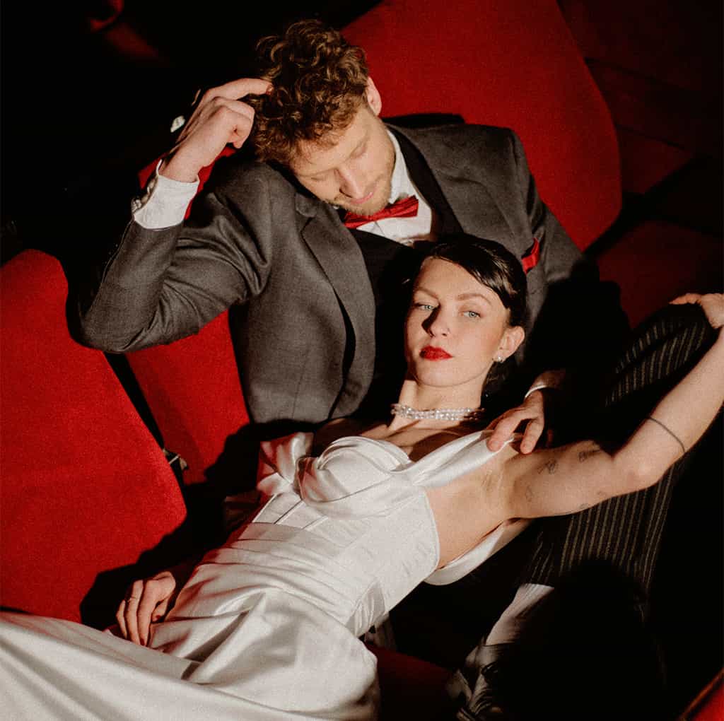 analogxdigital_de 1 wedding couple in cinema